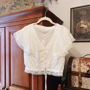 NWT Urban Outfitters Cape Sleeve White Lace Top XS